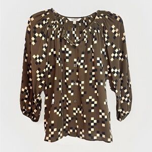 Tucker The Classic Blouse Geometric Block Print 100% Silk Womens Sz Xs Flowy Top